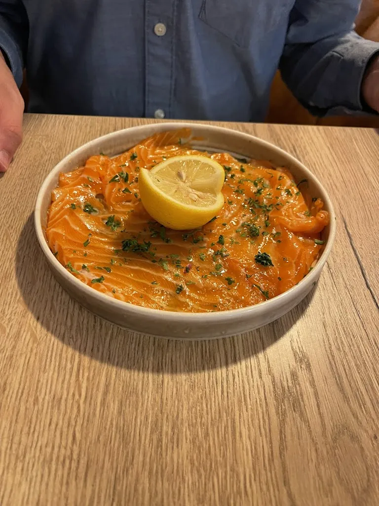 Dominik_Le carillon_Sainte-Maxime_review