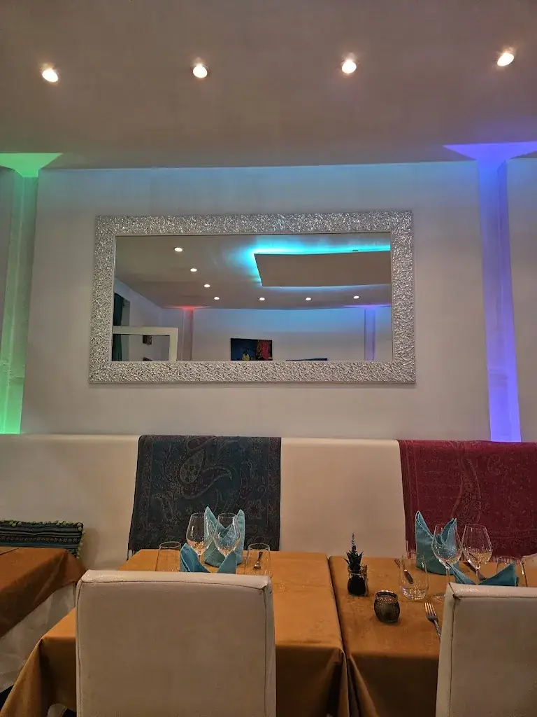 Restaurant Namaste_Sainte-Maxime_slider_image_3