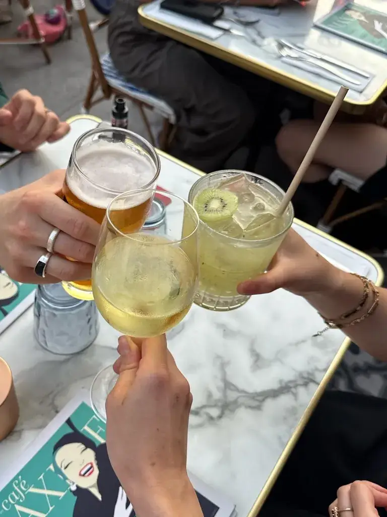 Yana Pashkova_Café Maxime_Sainte-Maxime_review