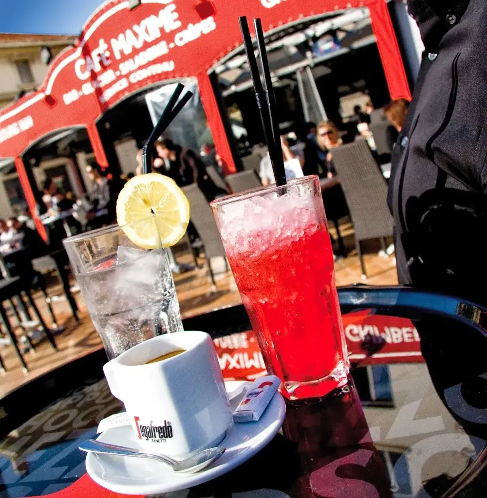 Café Maxime_Sainte-Maxime_slider_image_2