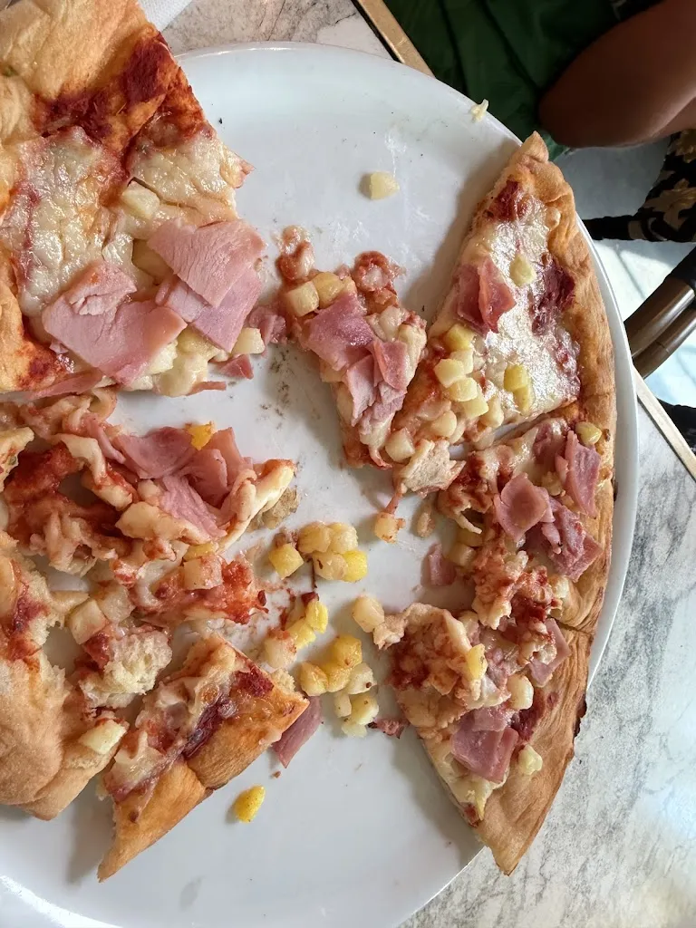 Jonathan Holt_Maison Bianca_Sainte-Maxime_review