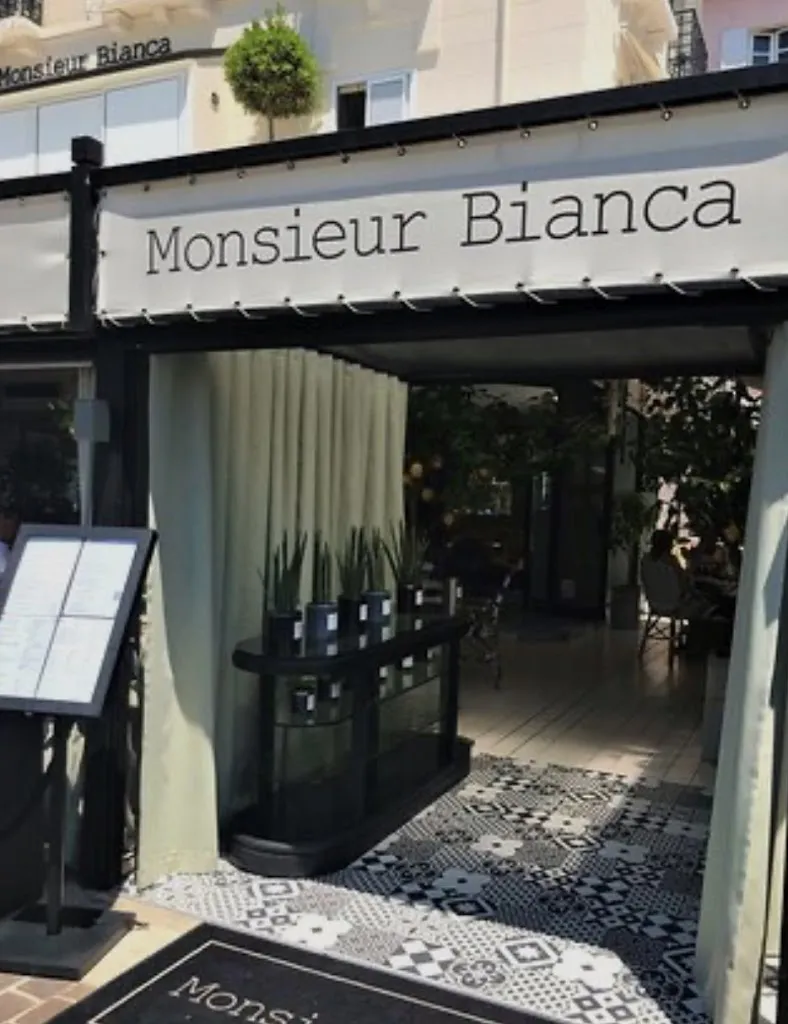 HM G_Maison Bianca_Sainte-Maxime_review