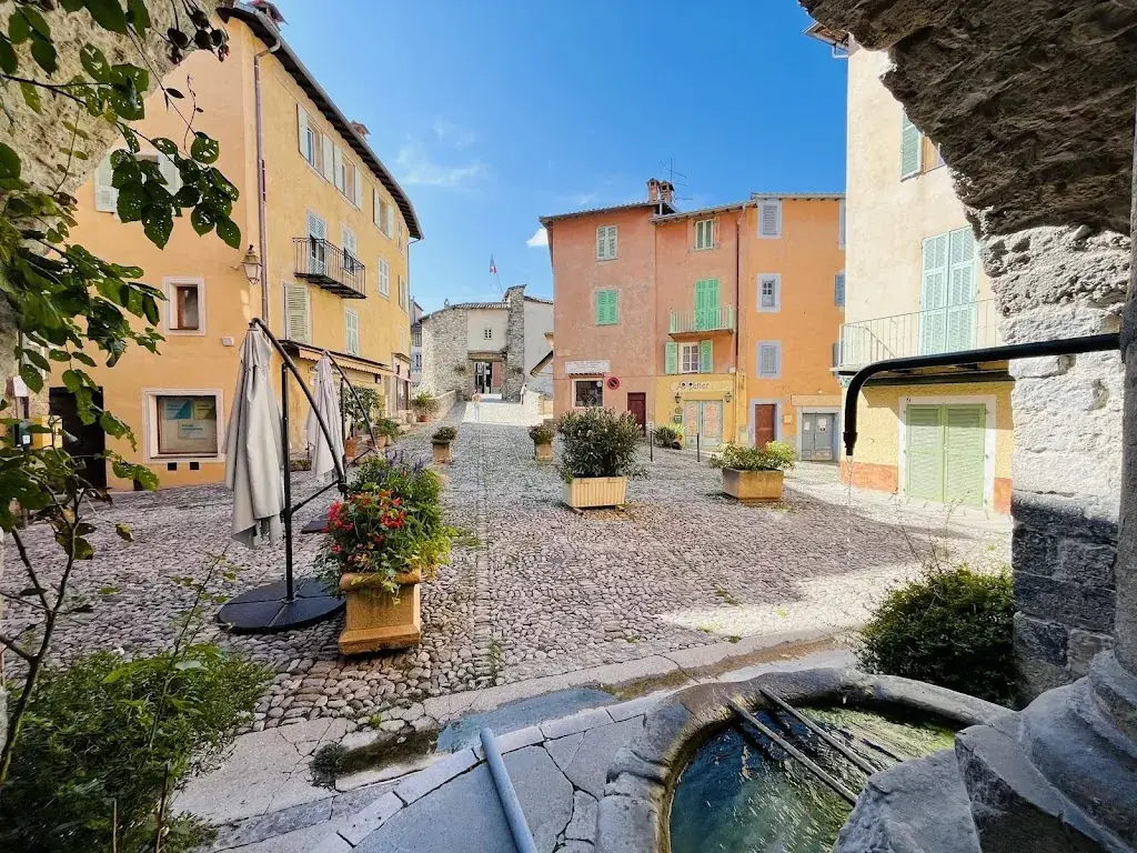 Le Cerf_Sospel_slider_image_3