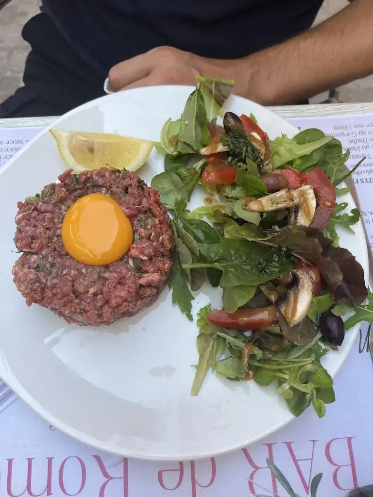 Zuzana_Le Bar de Rome_Sospel_review