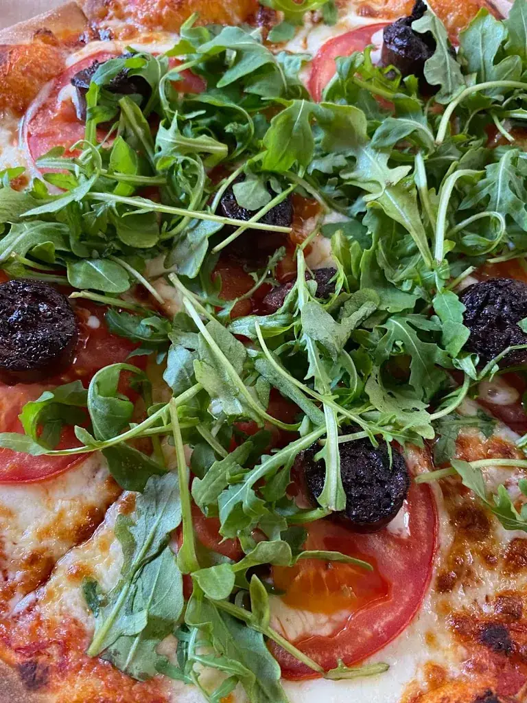 Mathéa Fieschi_Pizzeria L' Estabi_Sospel_review