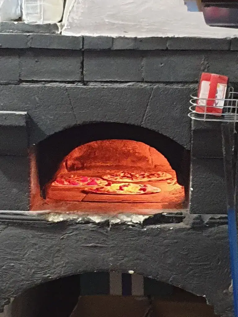 Pizzeria L' Estabi_Sospel_slider_image_3