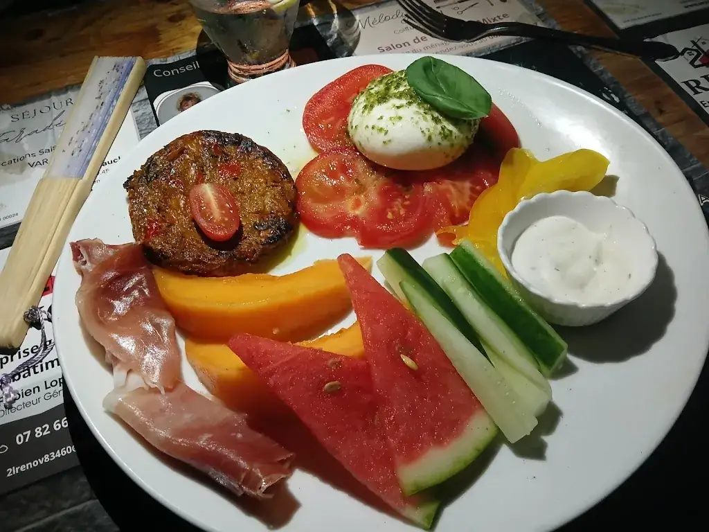 Bar de la Tour_Taradeau_slider_image_3