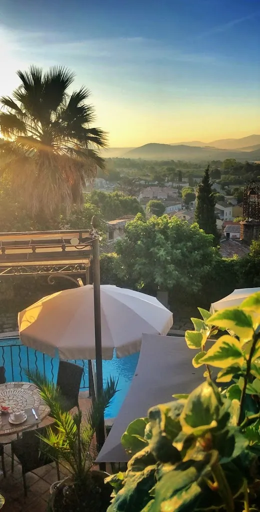 Tormod Engelsen_La Terrasse_Arcs_recensione