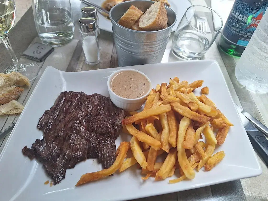 Bistrot du Roubian_Tarascon_slider_image_2