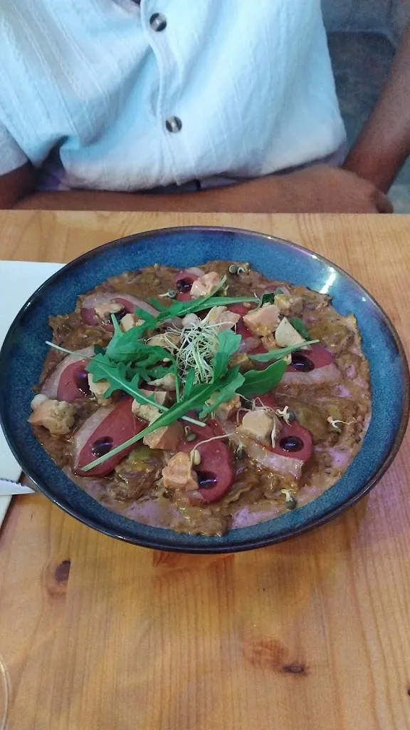 Floriane_La Maison Penchée_Tarascon_recensione