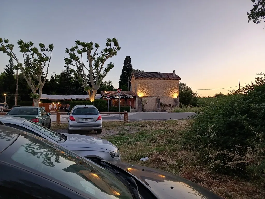 Pascal ARCHER_La Maison Penchée_Tarascon_recensione