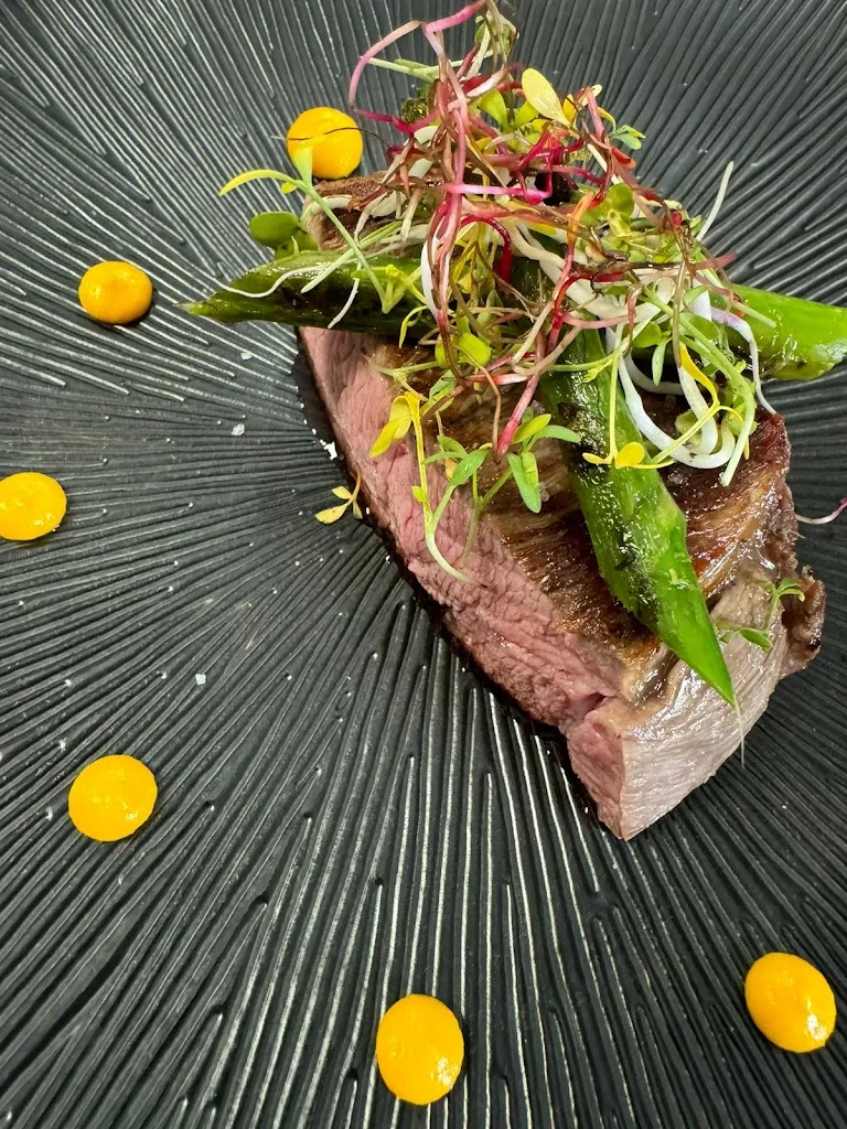 La Maison Penchée_Tarascon_slider_image_2