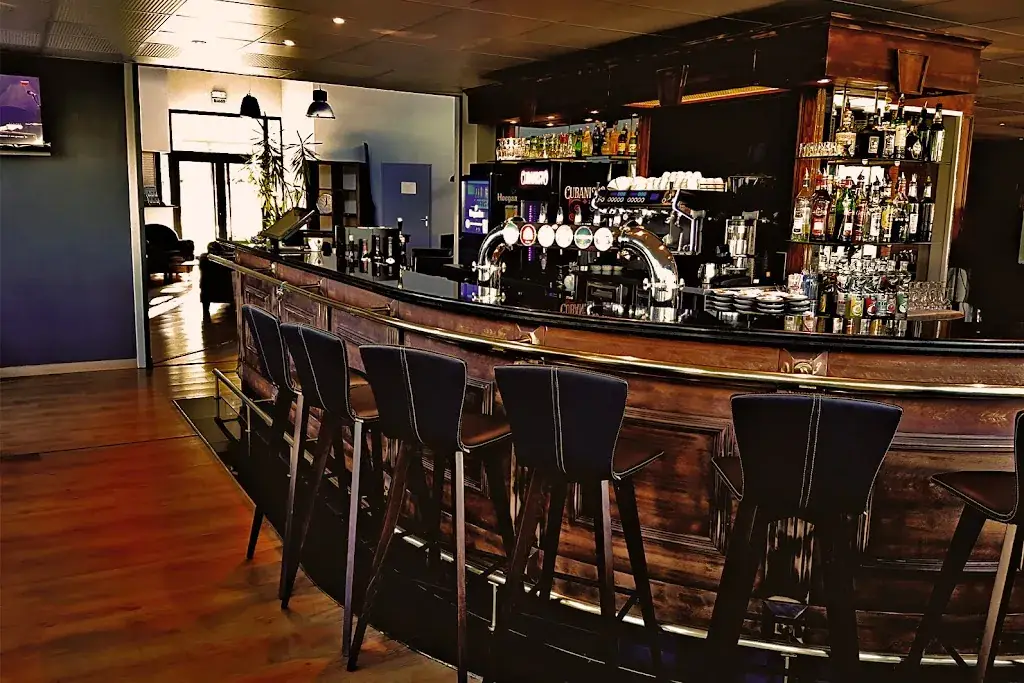 Le Dz Restaurant - Lounge Bar restaurant in Tallard