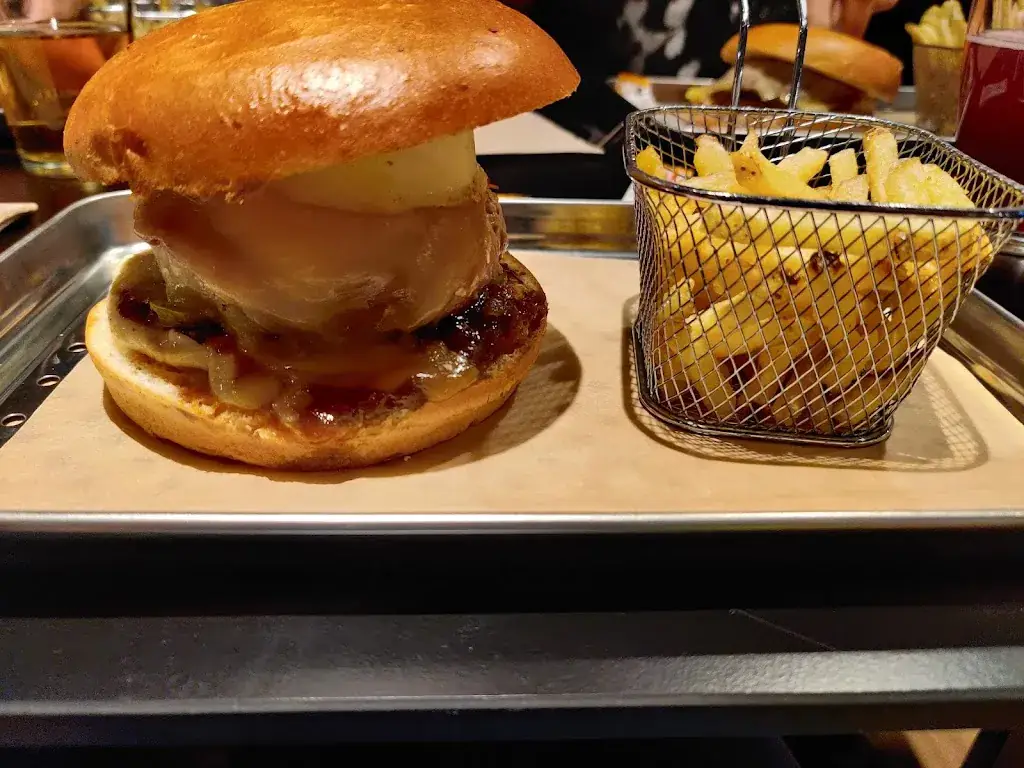 L'Oie Sauvage_Tallard_slider_image_3