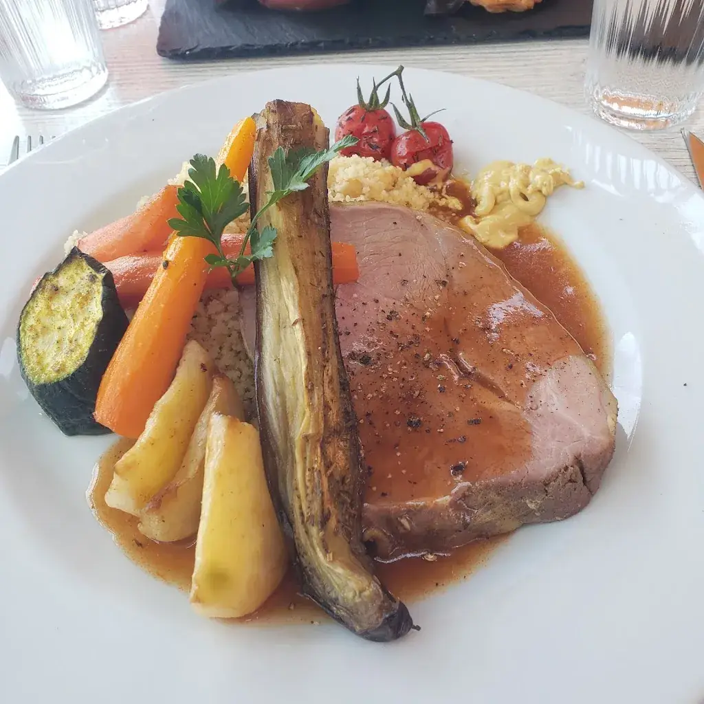 Christophe Lebourg_Restaurant de l aérodrome LE JUMP_Tallard_review