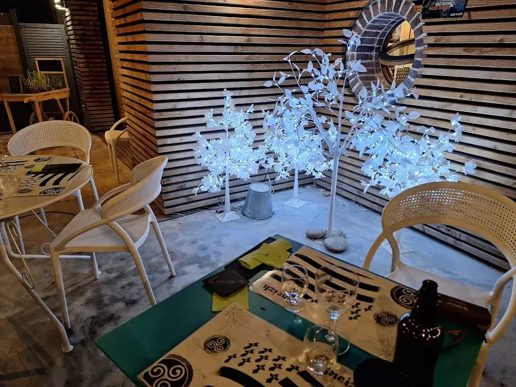 Xavier Couderc_Creperie bretonne_Tallard_review