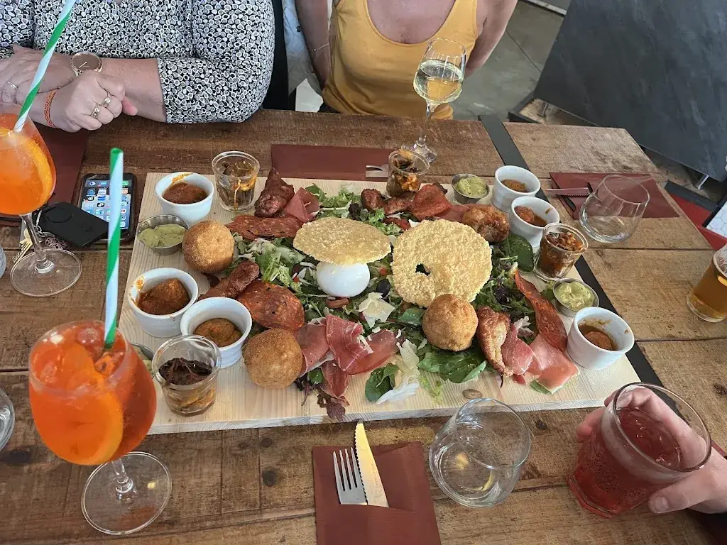 La Ruche Restaurant_Gap_slider_image_3