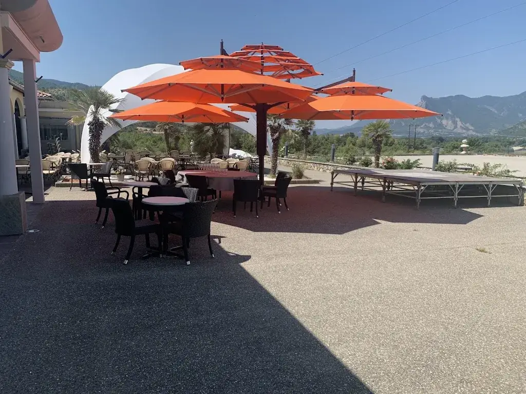 L'Itinéraire_Curbans_slider_image_3