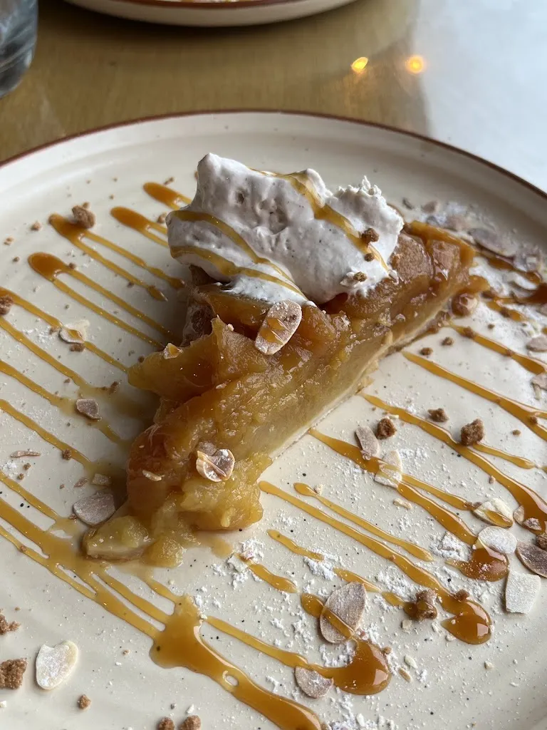 vsevolod pavlovsky_Les Voiles De Théoule_Théoule-sur-Mer_review