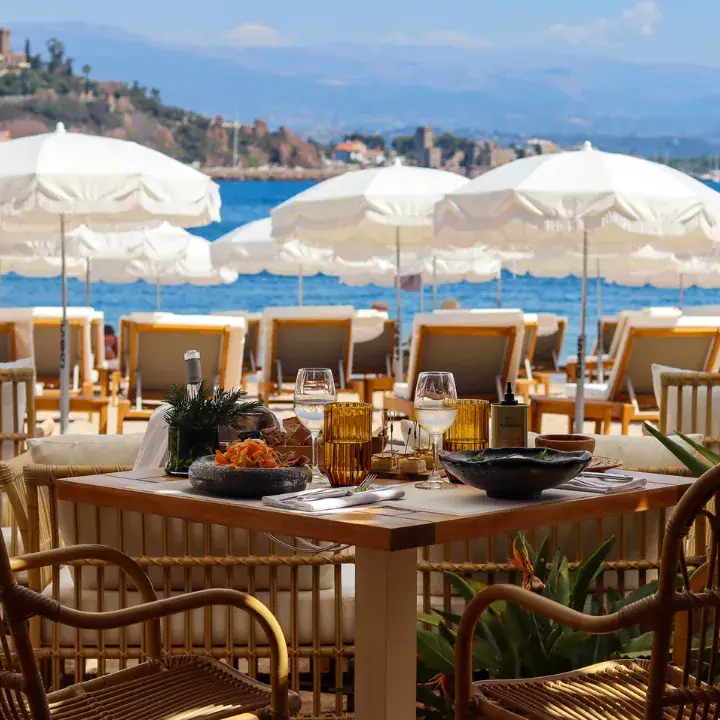 La Plage Blanche restaurant in Théoule-sur-Mer
