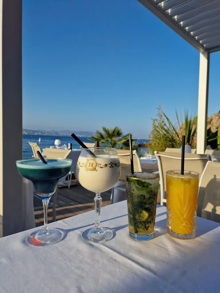 Menu_Restaurant Plage L'Aiguille_Théoule-sur-Mer_image_5