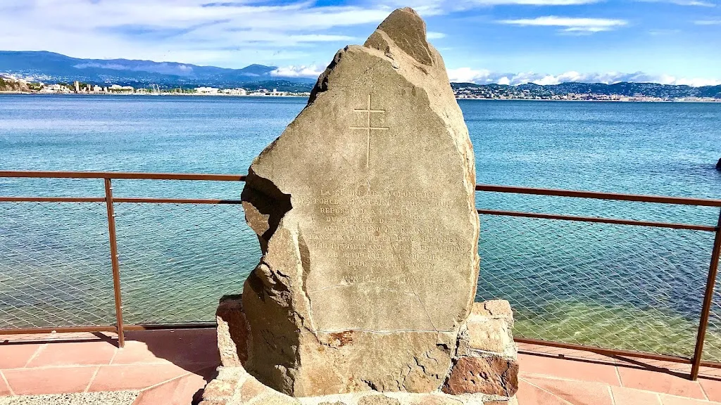 Le Neon Ecarlate_Théoule-sur-Mer_slider_image_3