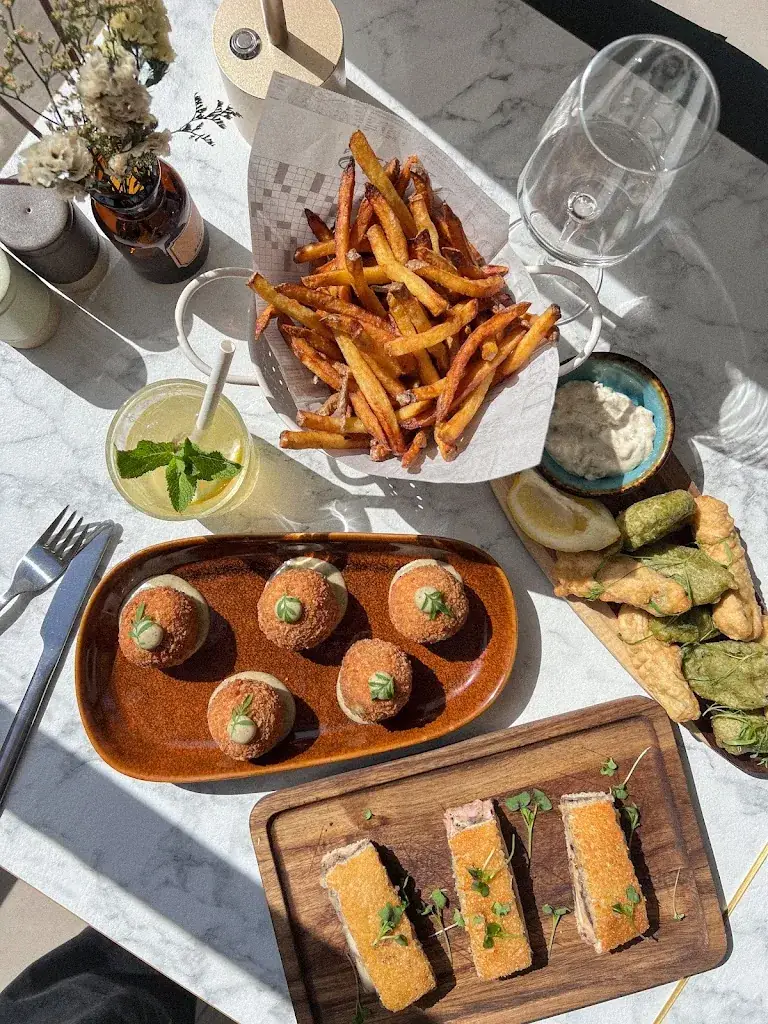 La petite cabane_Six-Fours-les-Plages_slider_image_2