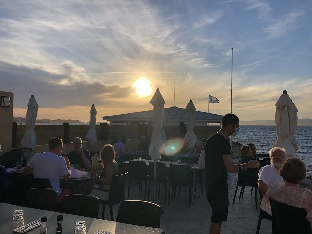 Amir Schulz_La Spiaggia_Six-Fours-les-Plages_review