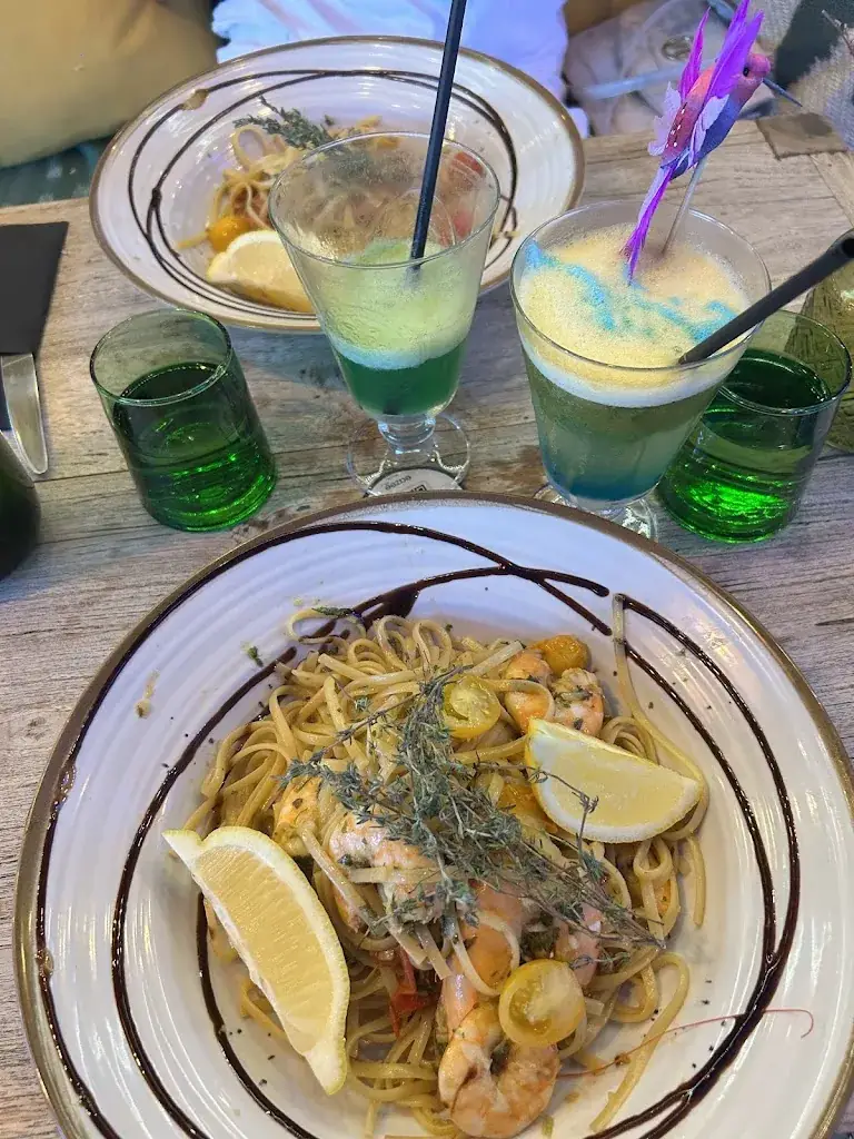 célia_Le Faré - Restaurant Six-Fours-les-Plages_Six-Fours-les-Plages_recensione