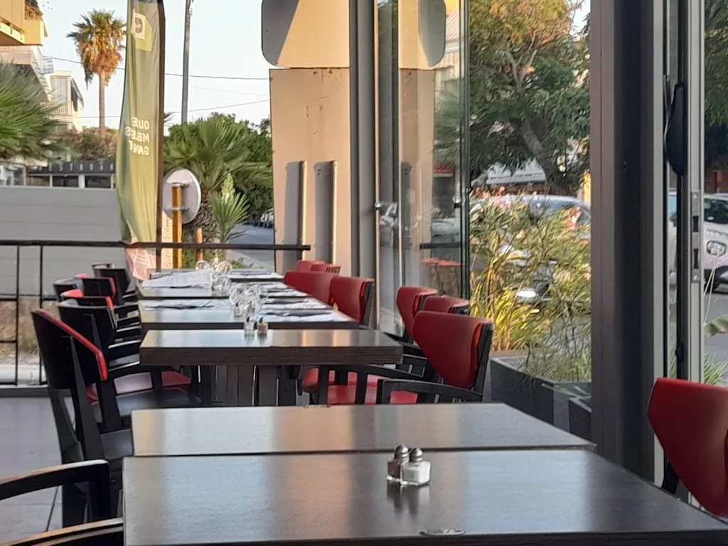 Le Leone_Six-Fours-les-Plages_slider_image_1