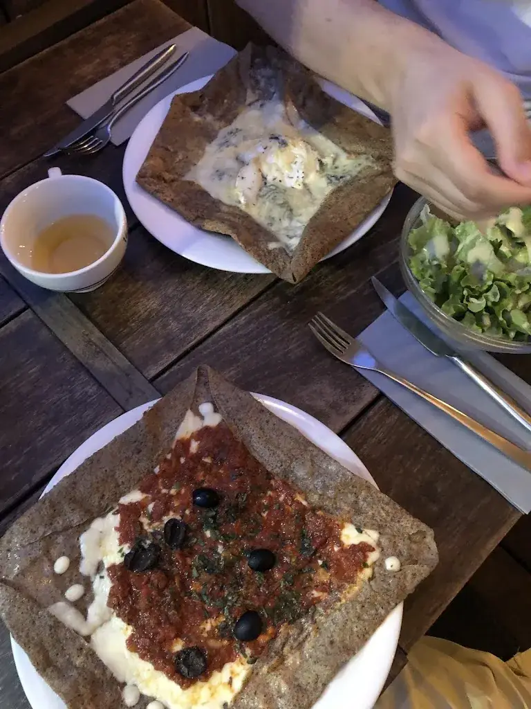 Sanika Gandhi_La Cidrerie_Six-Fours-les-Plages_review