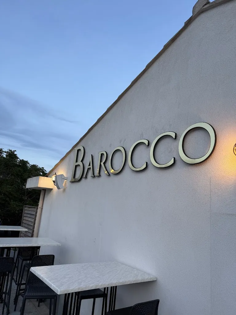 Valentin Seranon_Barocco_Six-Fours-les-Plages_recensione