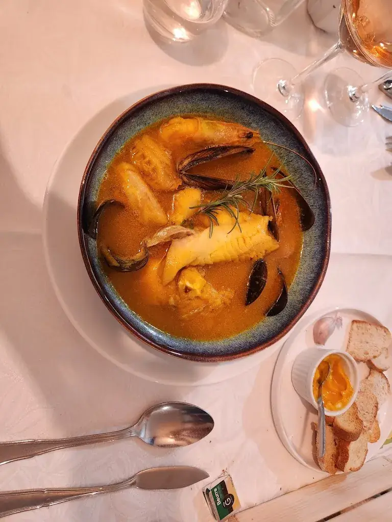 heinz ZHOU_Eurl le Saint Pierre_Six-Fours-les-Plages_review