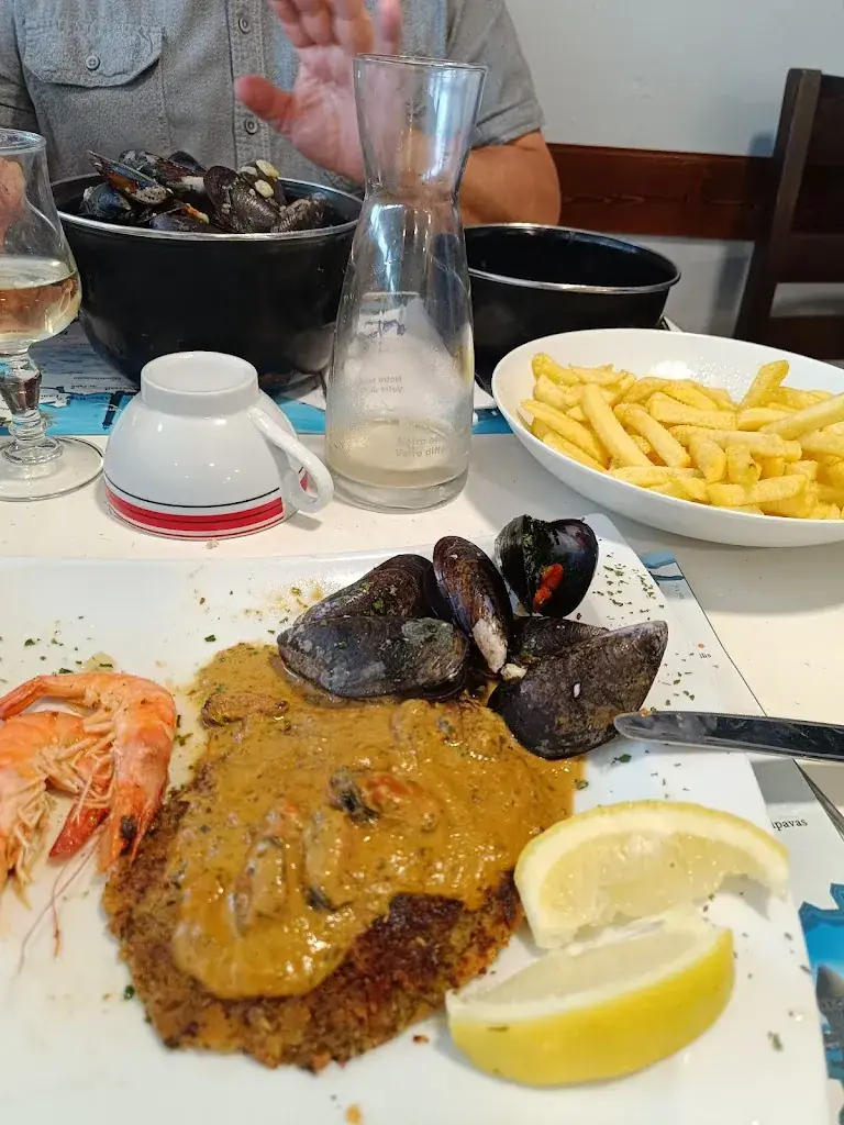 Den13_Cambuse bretonne_Six-Fours-les-Plages_review