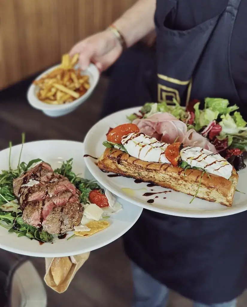 Le Bay_Six-Fours-les-Plages_slider_image_2