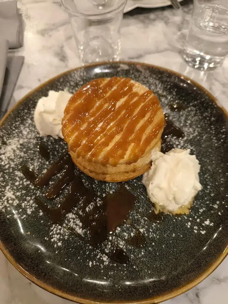 Laurie Danrey_Le Bistro_Six-Fours-les-Plages_recensione