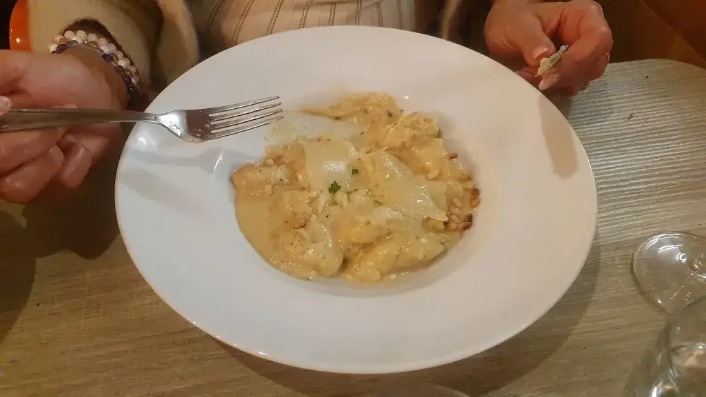 A B_Les Halles Restaurant_Six-Fours-les-Plages_review