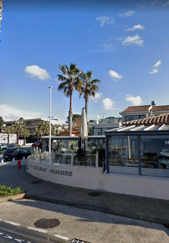 Restaurant le p’tit dauphin_Six-Fours-les-Plages_slider_image_3