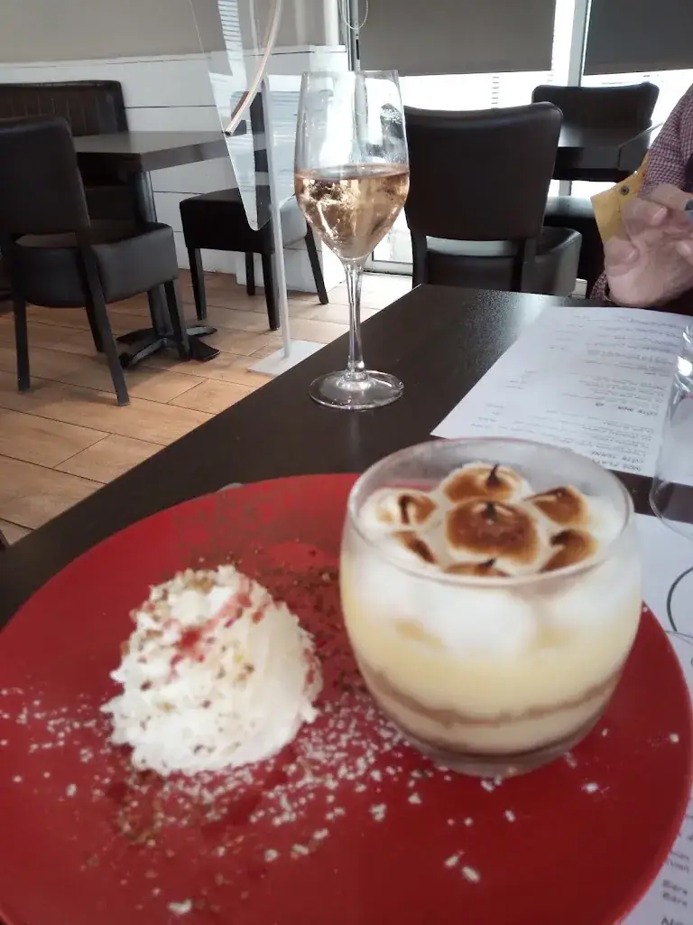 Manon Des Sources_Six-Fours-les-Plages_slider_image_3