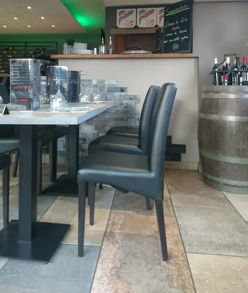 IL MOMENTO restaurant in Six-Fours-les-Plages