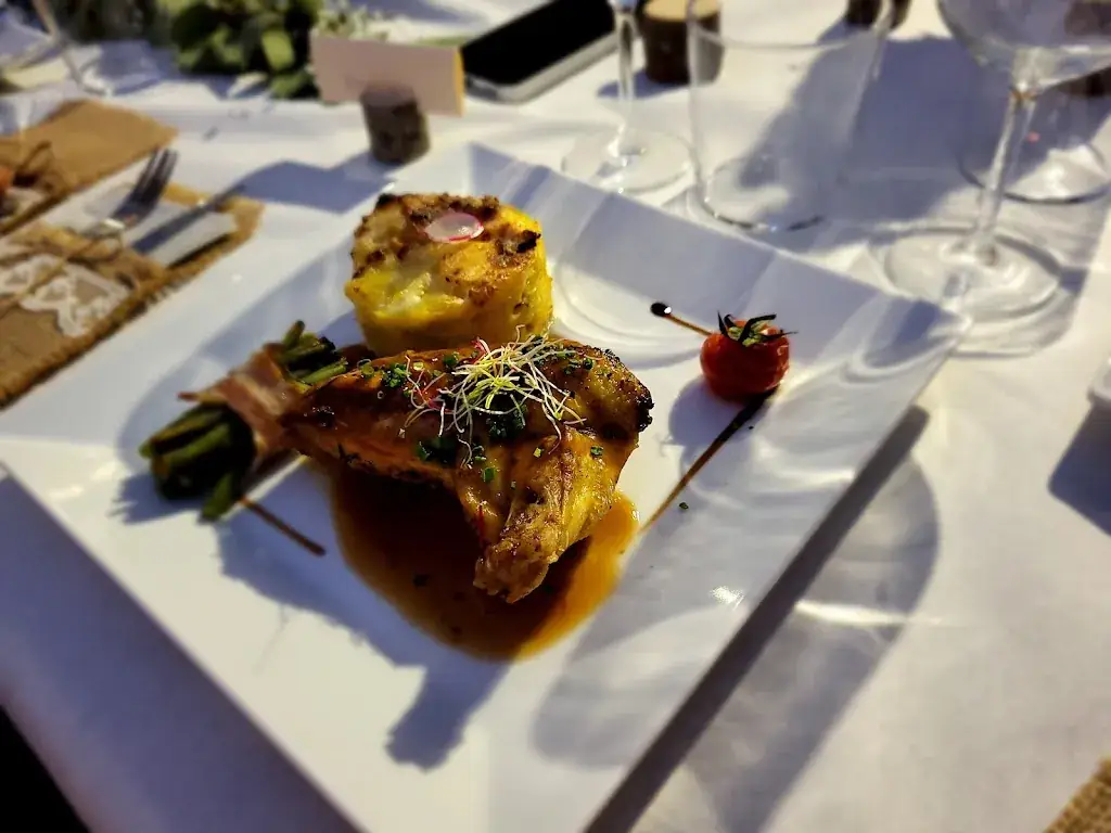 DIDIER MAKOUANGA_Restaurant L'Entrepôt_Six-Fours-les-Plages_review