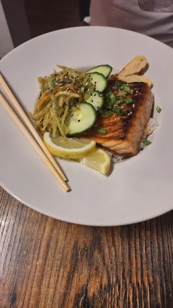 K_L'Uchiwa artisan sushi_Six-Fours-les-Plages_review