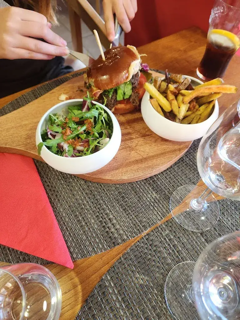 Myriam Braud_O'Bascolandais_Six-Fours-les-Plages_review