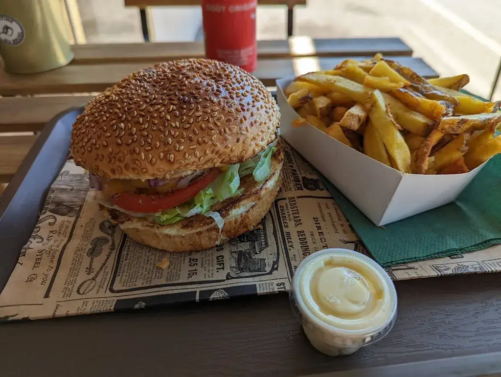 Christian Bou Farhat_La Cantine Du Brusc_Six-Fours-les-Plages_review