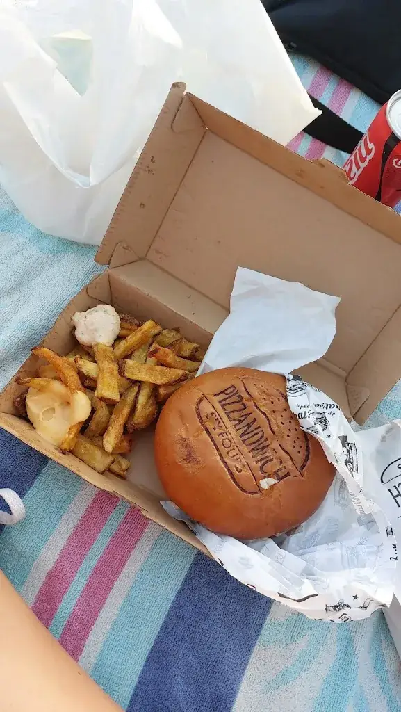 Marilyn Ferrier_Pizzandwich_Six-Fours-les-Plages_Bewertung