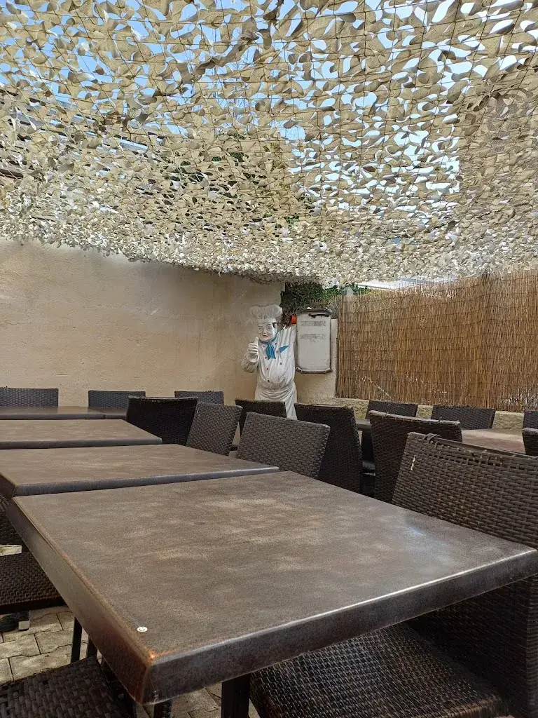 Nathalie Azzopardi_Pizzandwich_Six-Fours-les-Plages_Bewertung