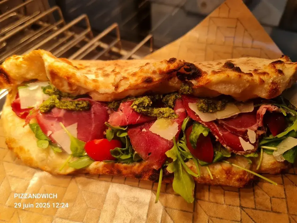 Pizzandwich_Six-Fours-les-Plages_slider_image_3