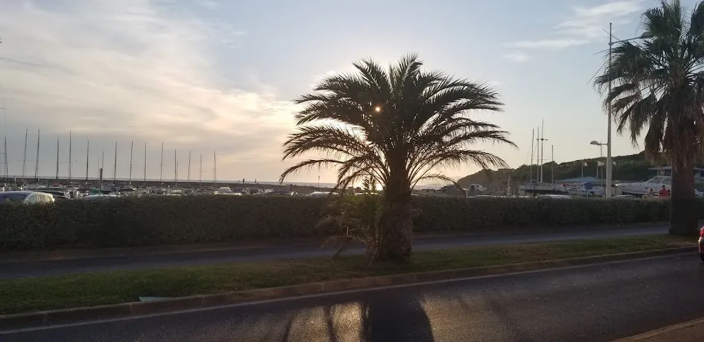 Cesar Arguelles_Ocean's Café_Six-Fours-les-Plages_review