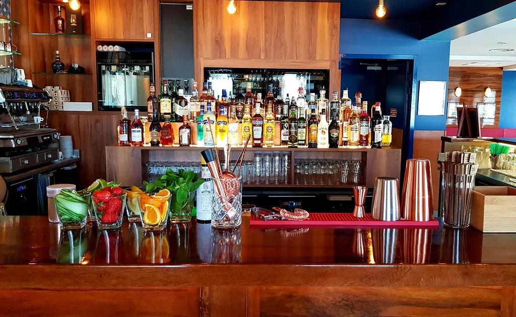 SÀRTI restaurant in Six-Fours-les-Plages