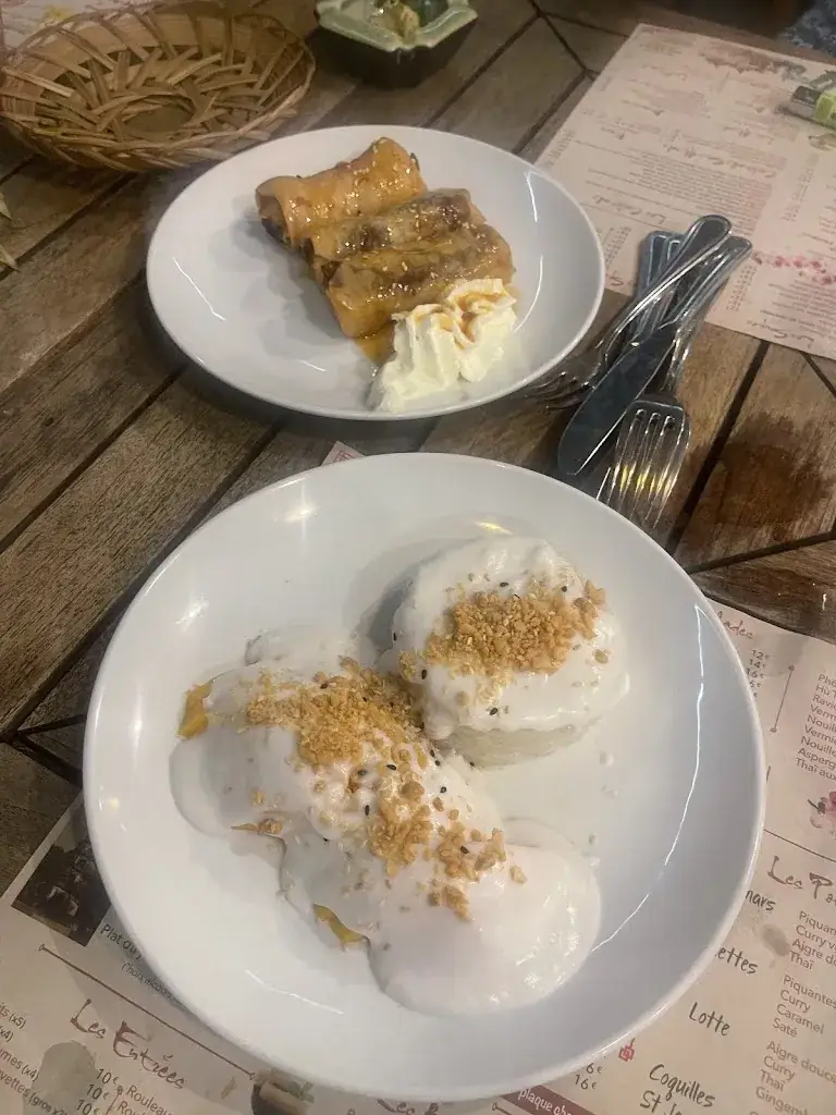 Laura S_Pouss Pouss_Six-Fours-les-Plages_review